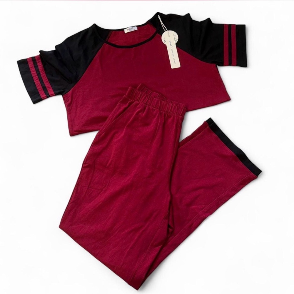 Wiwi Loungewear Pajama Set Women Medium Soft Comfy Casual Relaxation Lightweight